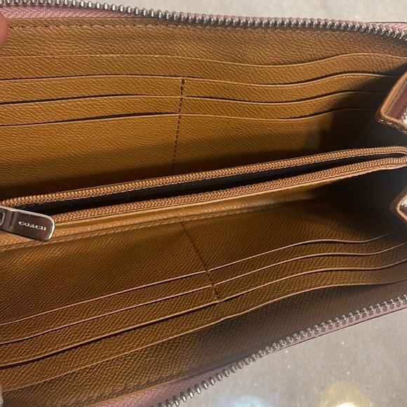 Coach Wallet Accordion silvertone Zip leather Wallet Checker Heart Print Blush - Picture 6 of 11